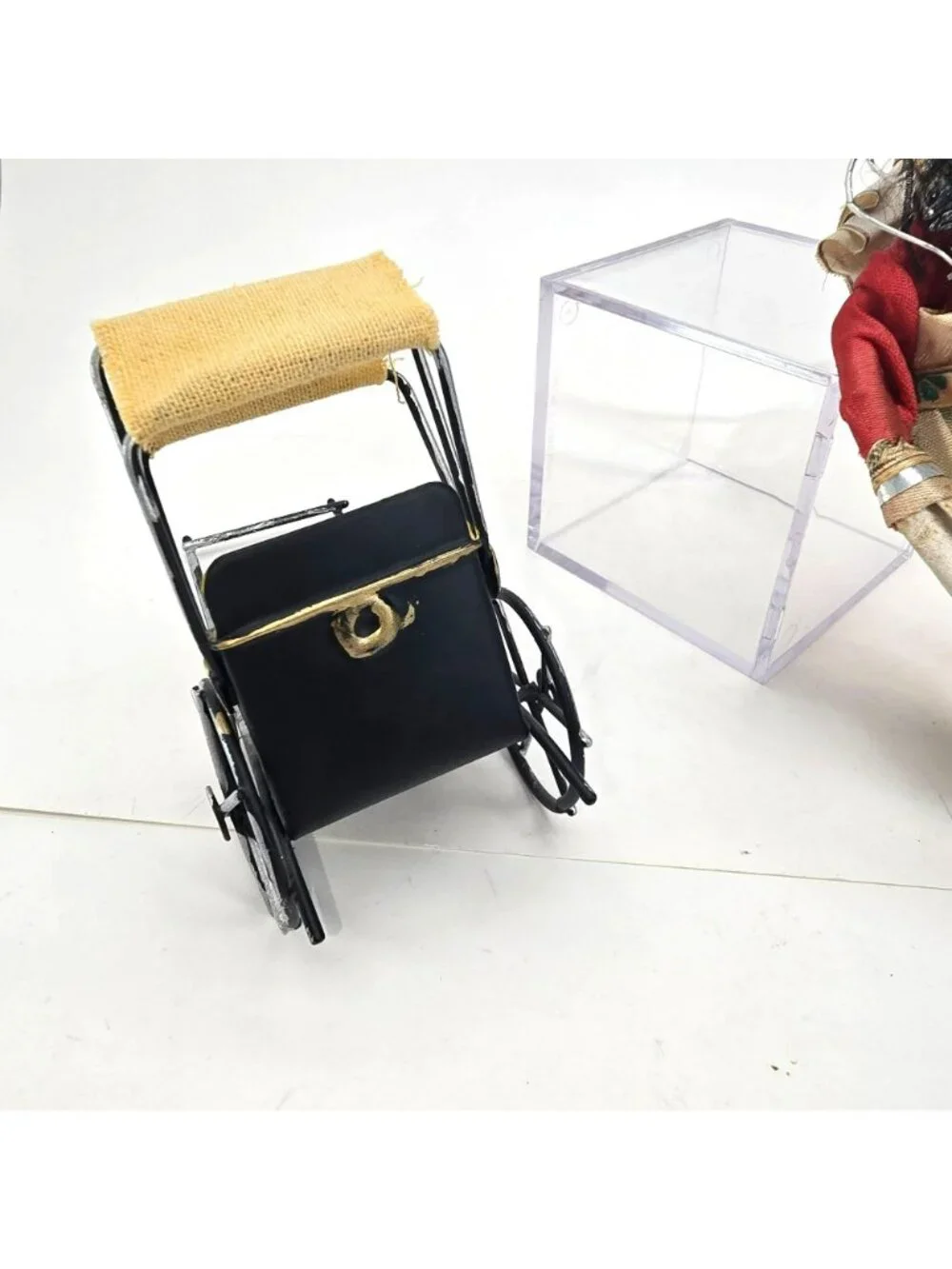Vintage Japanese Geisha Doll With Rickshaw Figurine Set JE307
